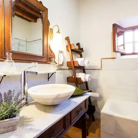 Caseres Santa Eularia des Riu